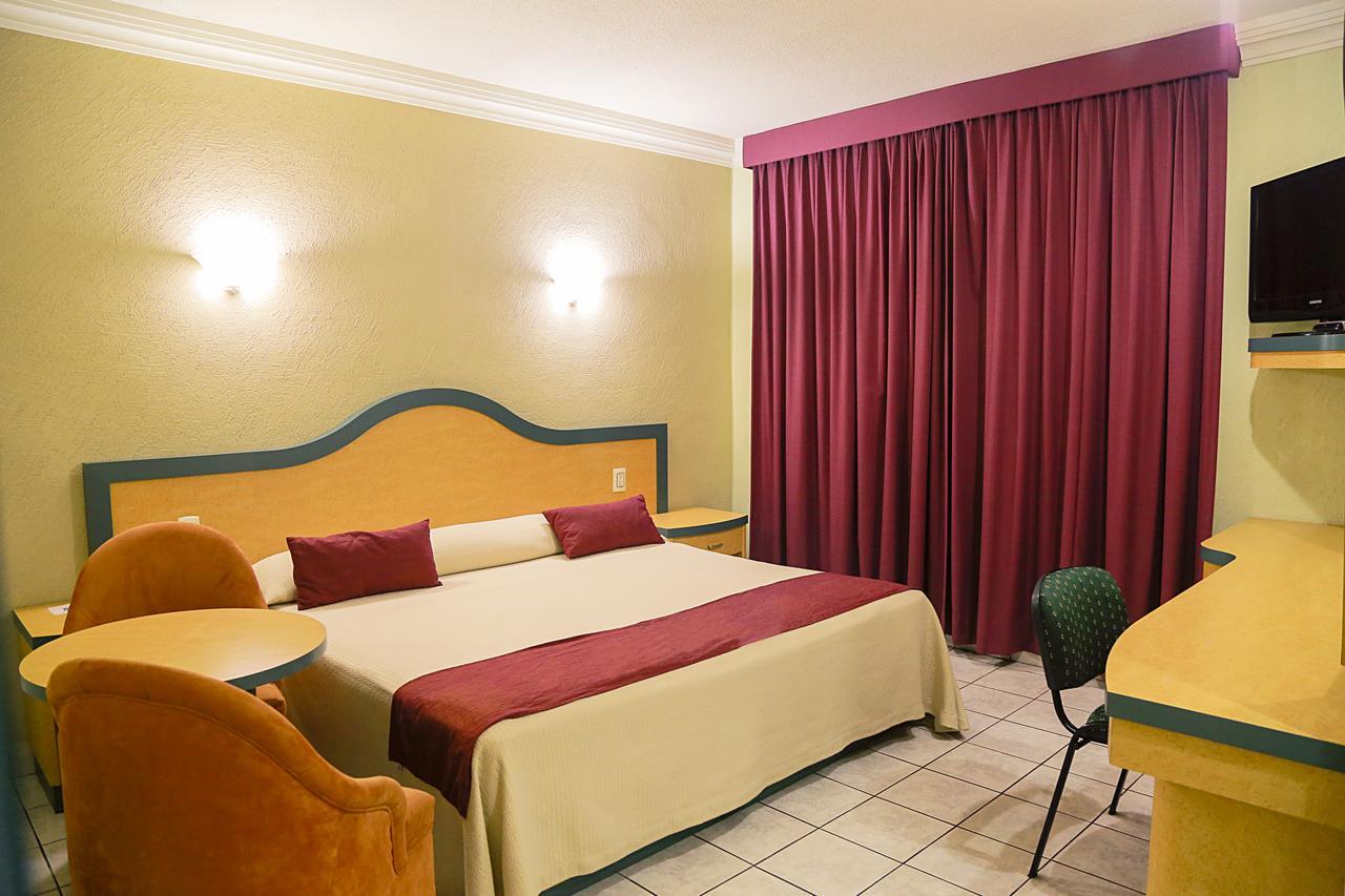 Hotel Madrid Minatitlán Екстериор снимка