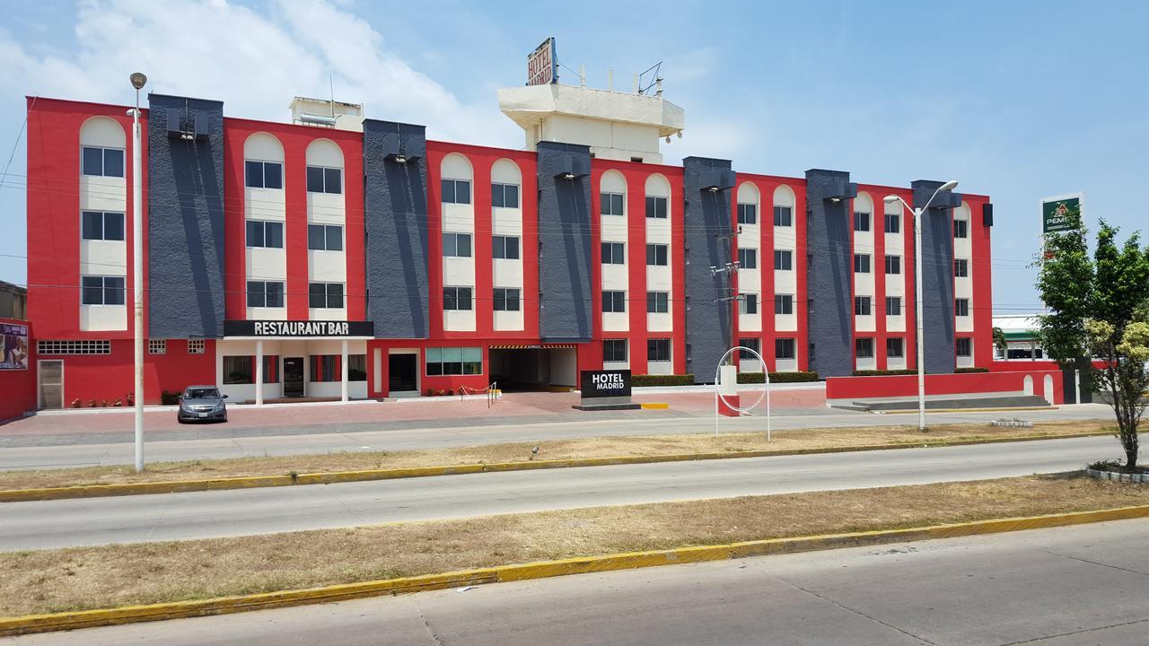 Hotel Madrid Minatitlán Екстериор снимка