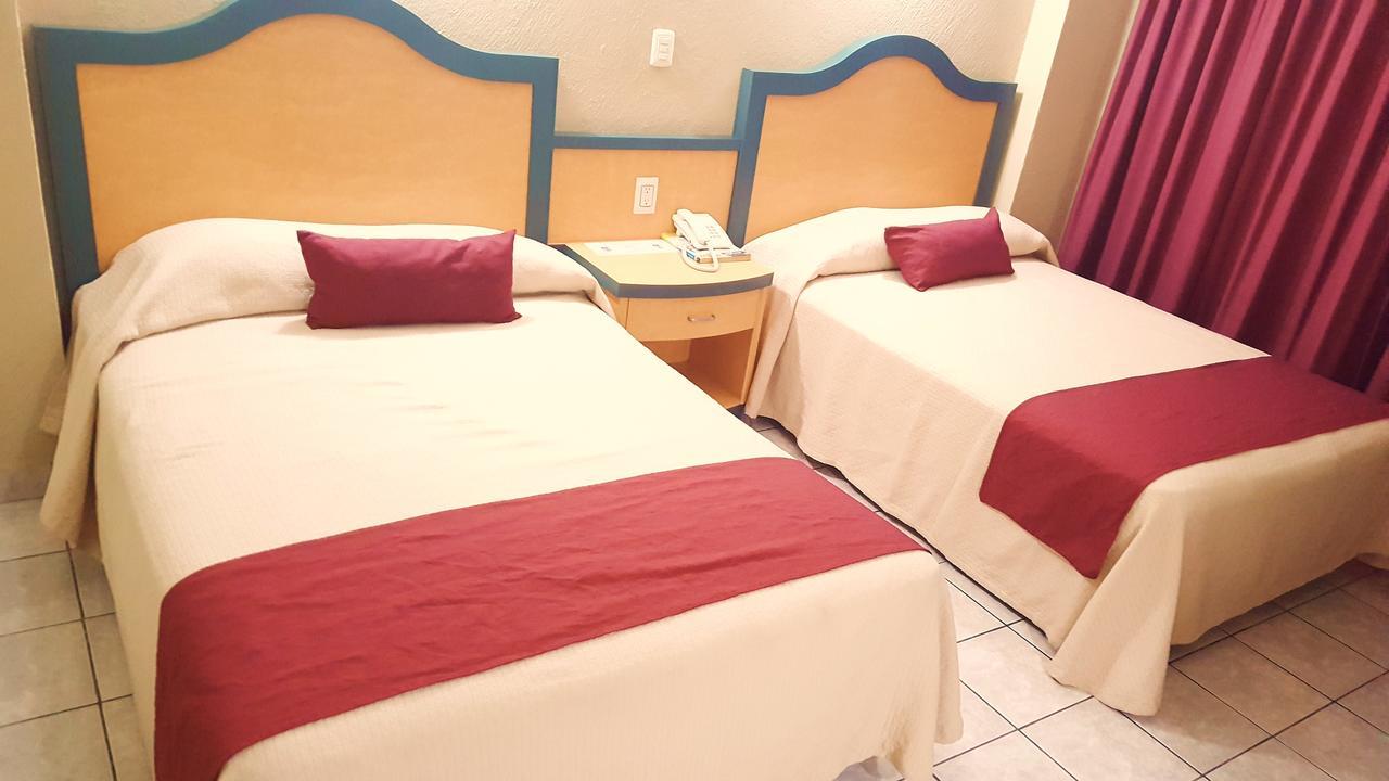 Hotel Madrid Minatitlán Екстериор снимка